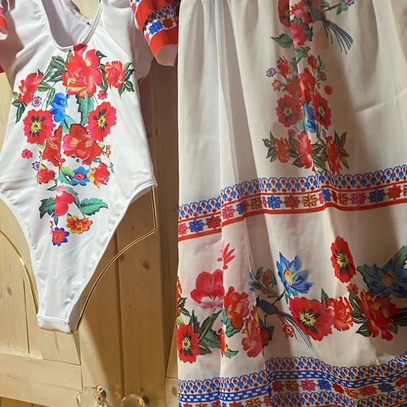 Boho Blanca resort onepiece swimsuit & maxi cover-up skirt white red blue floral - Picture 12 of 16